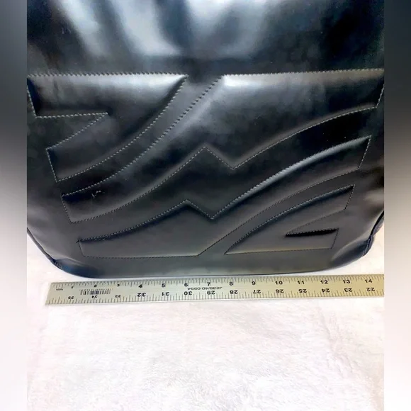 Authentic Salvatore Ferragamo Black Shoulder Bag - Picture 8 of 16